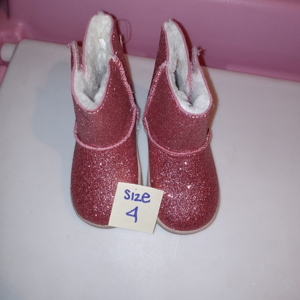 Shoes - Picture 12 of 12